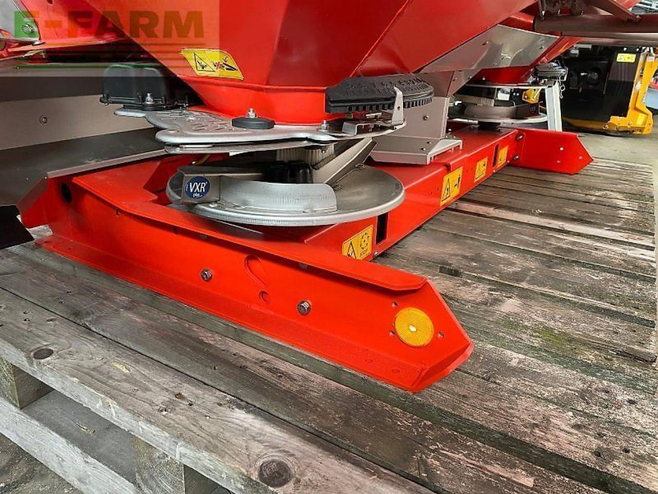 Rauch axis h 50.2 emc+w - Esparcidor de fertilizantes: foto 5 Rauch axis h 50.2 emc+w - Esparcidor de fertilizantes: foto 5