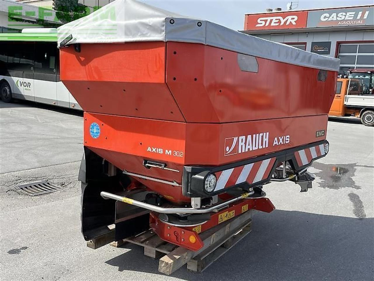 Rauch axis m 30.2 emc+w-vspro iso - Esparcidor de fertilizantes: foto 1 Rauch axis m 30.2 emc+w-vspro iso - Esparcidor de fertilizantes: foto 1