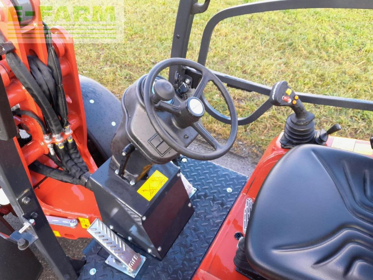 Schäffer 3630 - Miniexcavadora: foto 5 Schäffer 3630 - Miniexcavadora: foto 5