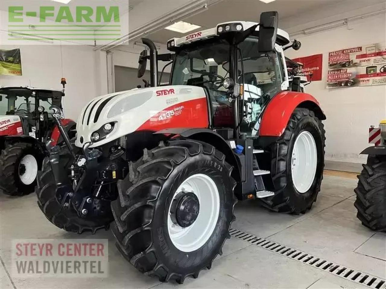 Steyr 4135 profi cvt (stage v) CVT - Tractor: foto 1 Steyr 4135 profi cvt (stage v) CVT - Tractor: foto 1