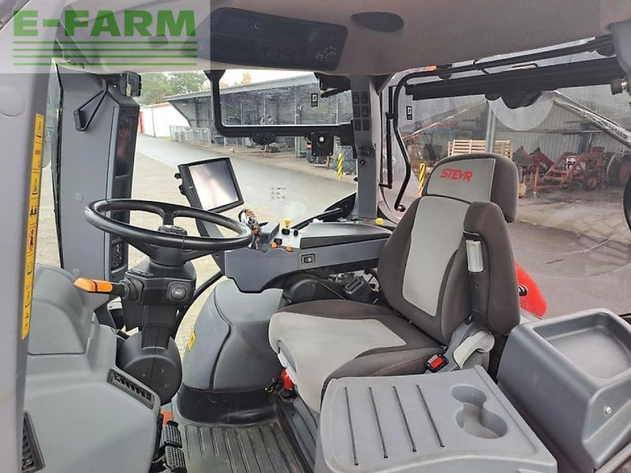 Steyr absolut cvt 6240 CVT - Tractor: foto 3 Steyr absolut cvt 6240 CVT - Tractor: foto 3