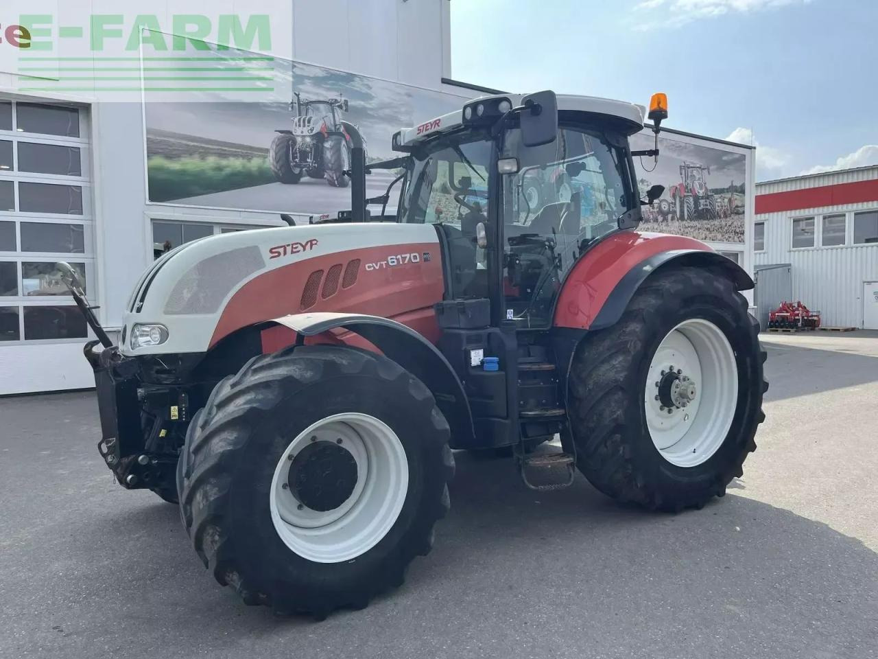 Steyr cvt 170 - Tractor: foto 2 Steyr cvt 170 - Tractor: foto 2