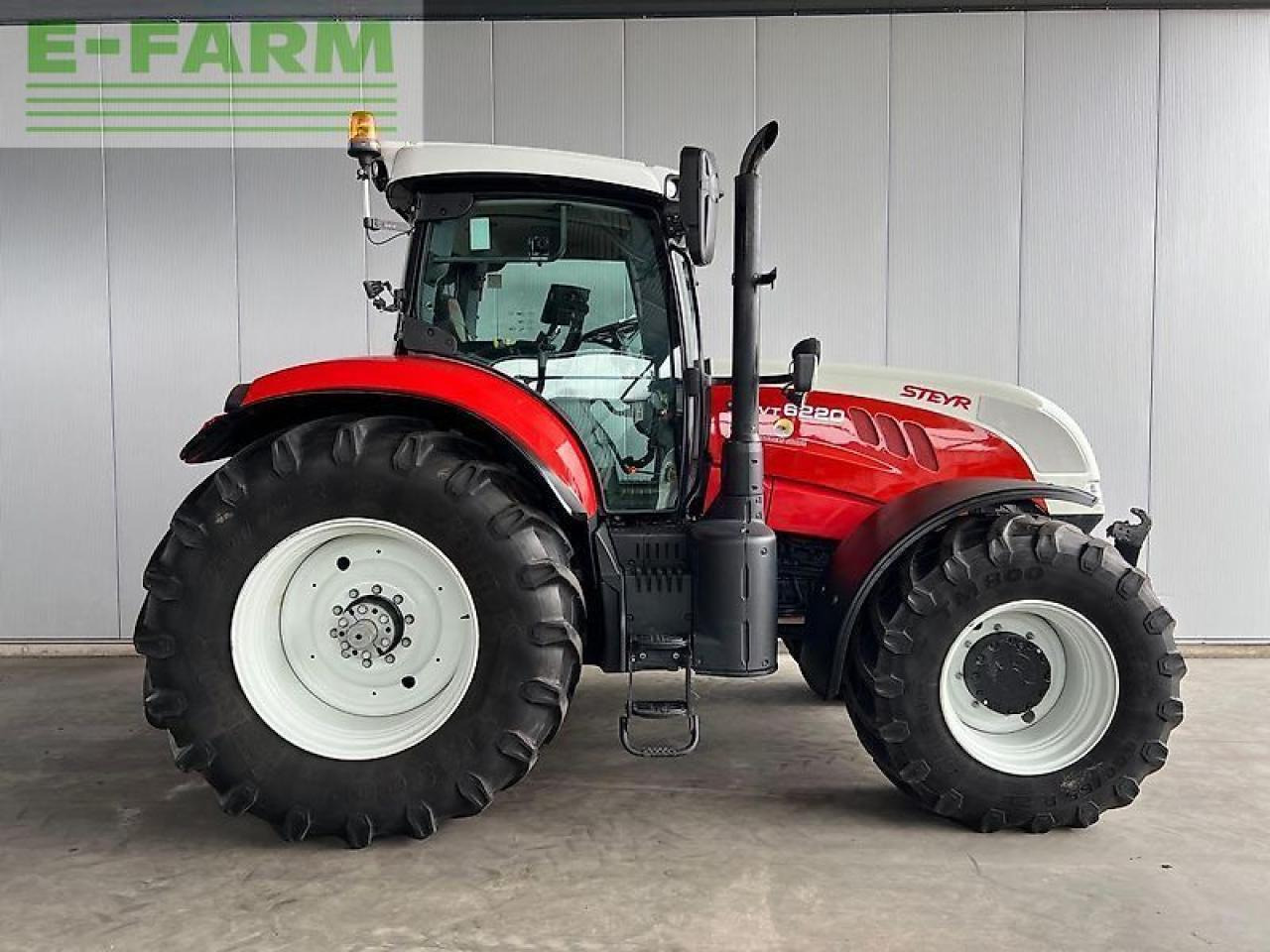 Steyr cvt 6220 - Tractor: foto 1 Steyr cvt 6220 - Tractor: foto 1