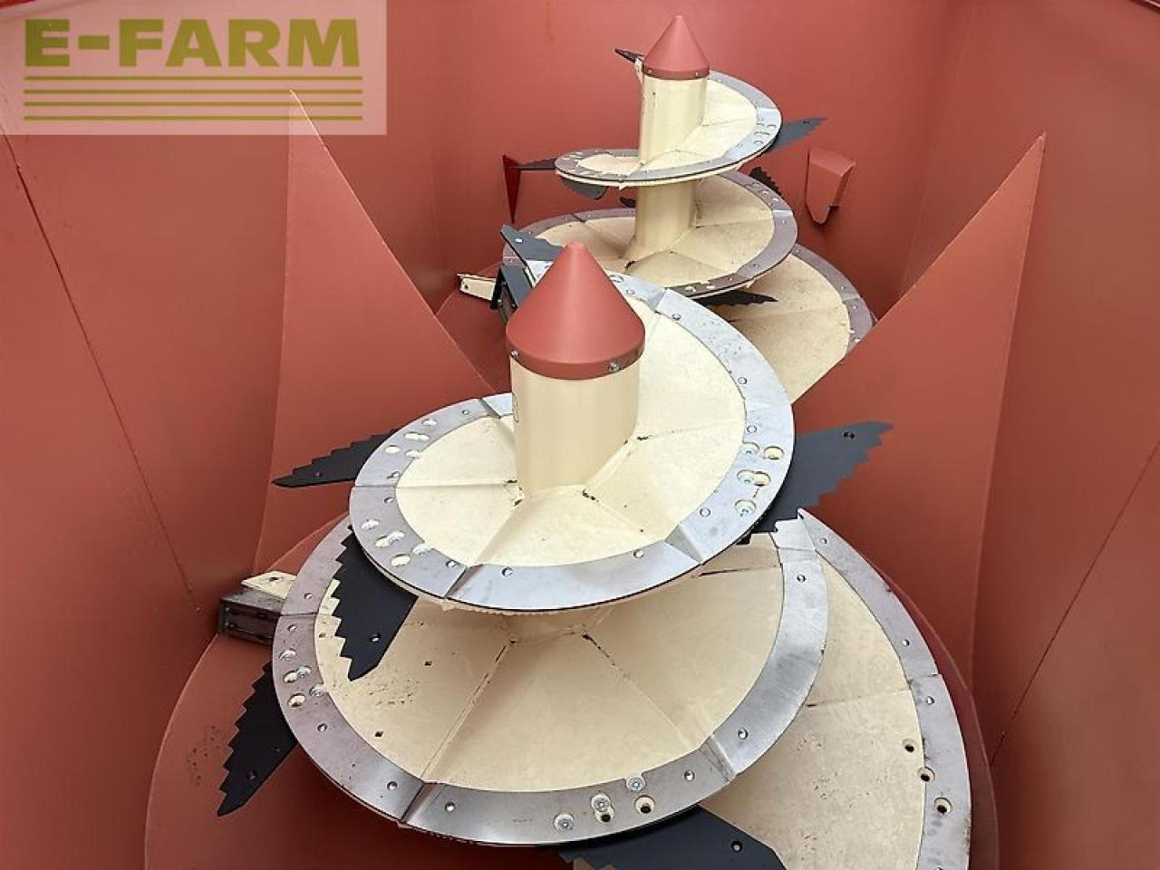 Strautmann verti-mix 2401 double - Maquinaria ganadera: foto 4 Strautmann verti-mix 2401 double - Maquinaria ganadera: foto 4