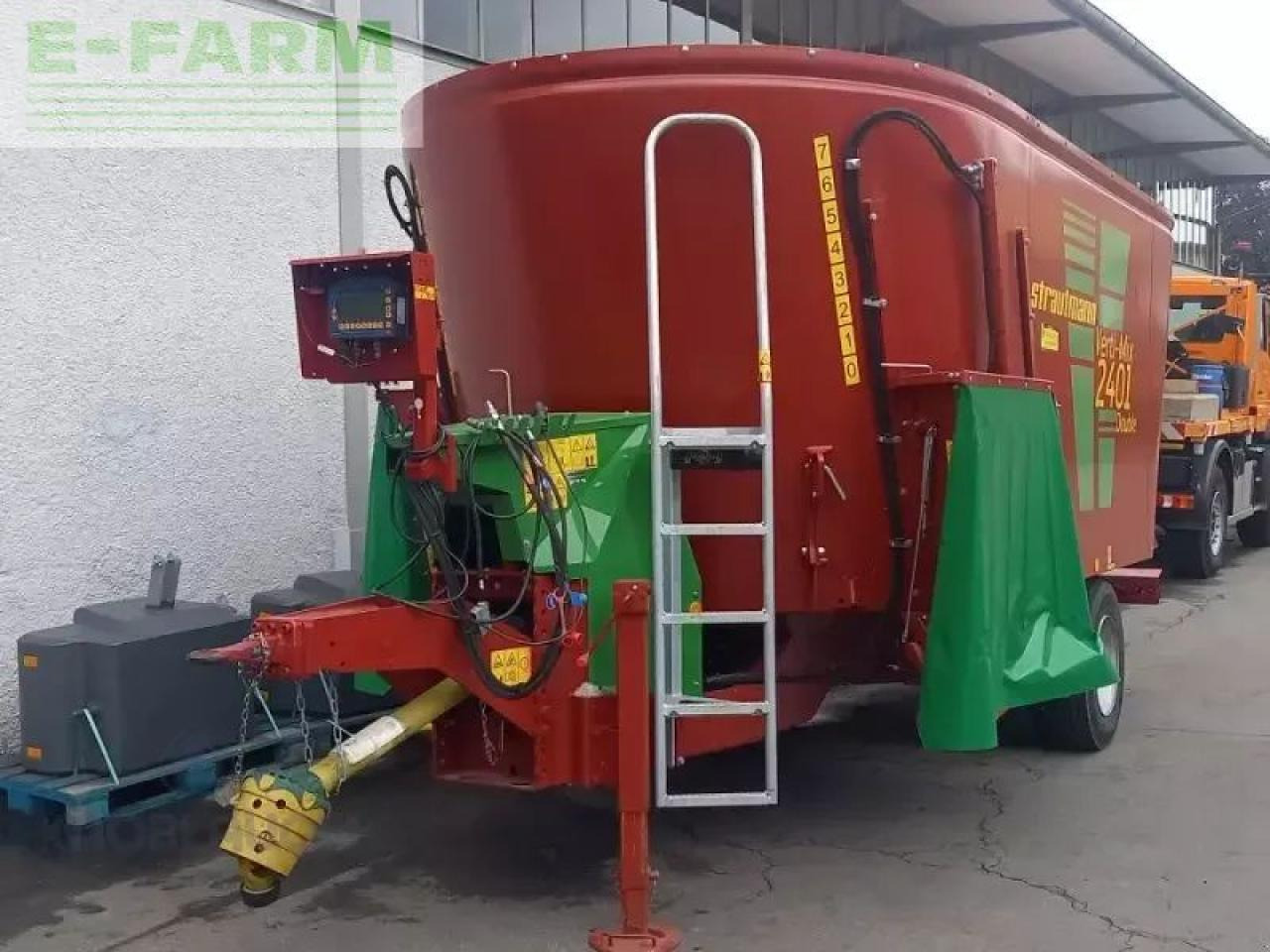 Strautmann verti-mix 2401 double - Maquinaria ganadera: foto 2 Strautmann verti-mix 2401 double - Maquinaria ganadera: foto 2