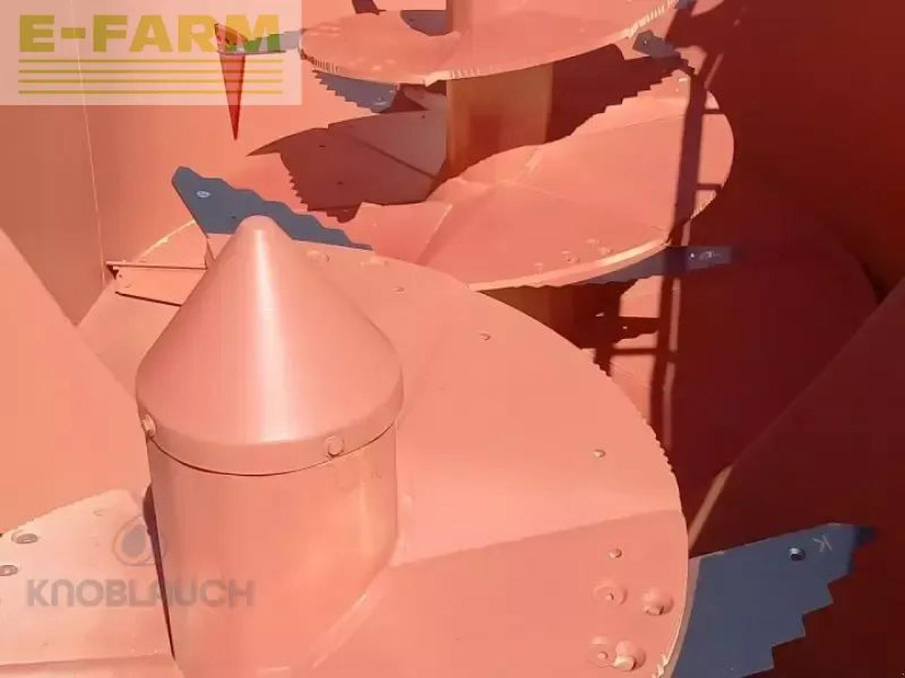 Strautmann verti-mix 2401 double - Maquinaria ganadera: foto 4 Strautmann verti-mix 2401 double - Maquinaria ganadera: foto 4