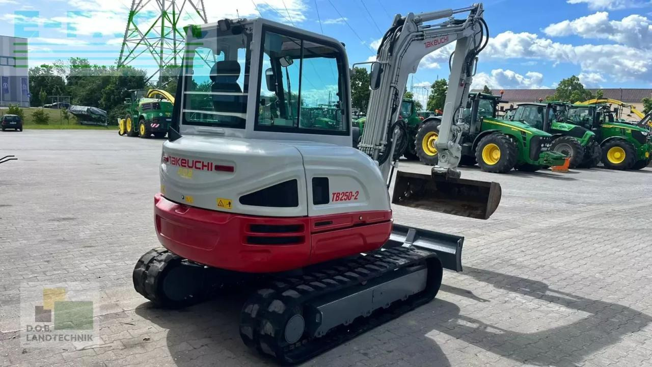 Takeuchi tb 250 - Miniexcavadora: foto 5 Takeuchi tb 250 - Miniexcavadora: foto 5