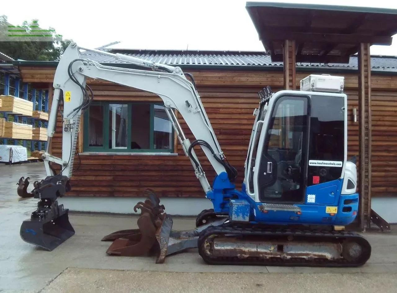 Takeuchi tb 260 ( 5.735kg ) hydr. sw + 3 löffel - Miniexcavadora: foto 1 Takeuchi tb 260 ( 5.735kg ) hydr. sw + 3 löffel - Miniexcavadora: foto 1