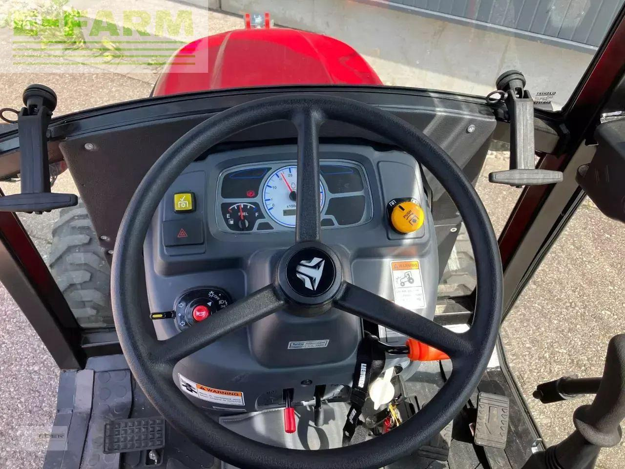 Tym ts 255 nh kabine - Tractor: foto 5 Tym ts 255 nh kabine - Tractor: foto 5