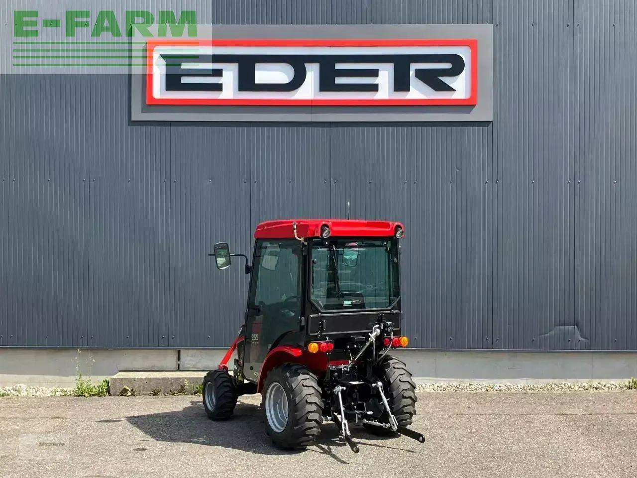 Tym ts 255 nh kabine - Tractor: foto 3 Tym ts 255 nh kabine - Tractor: foto 3