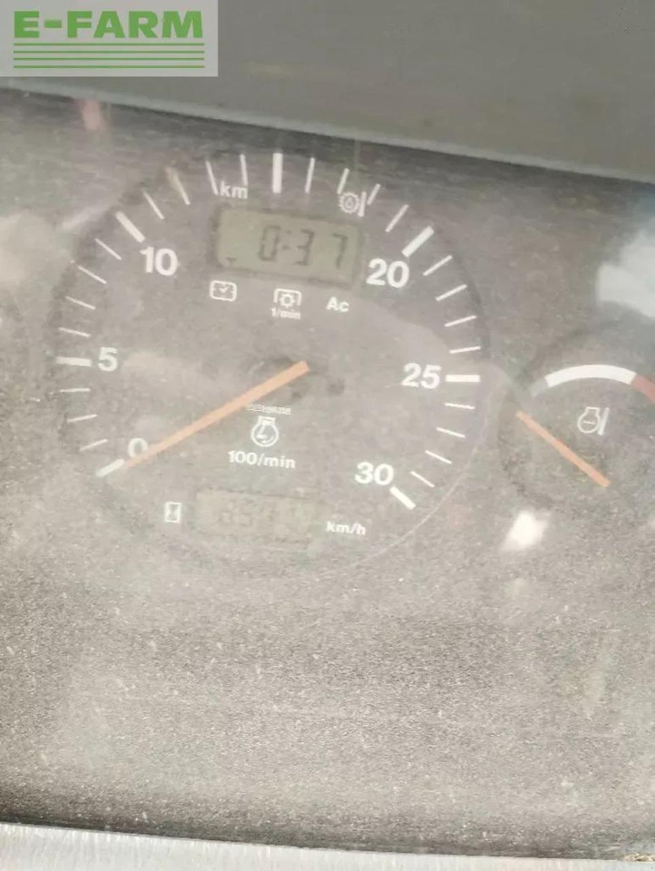 Valtra 8050 hitech HiTech - Tractor: foto 2 Valtra 8050 hitech HiTech - Tractor: foto 2