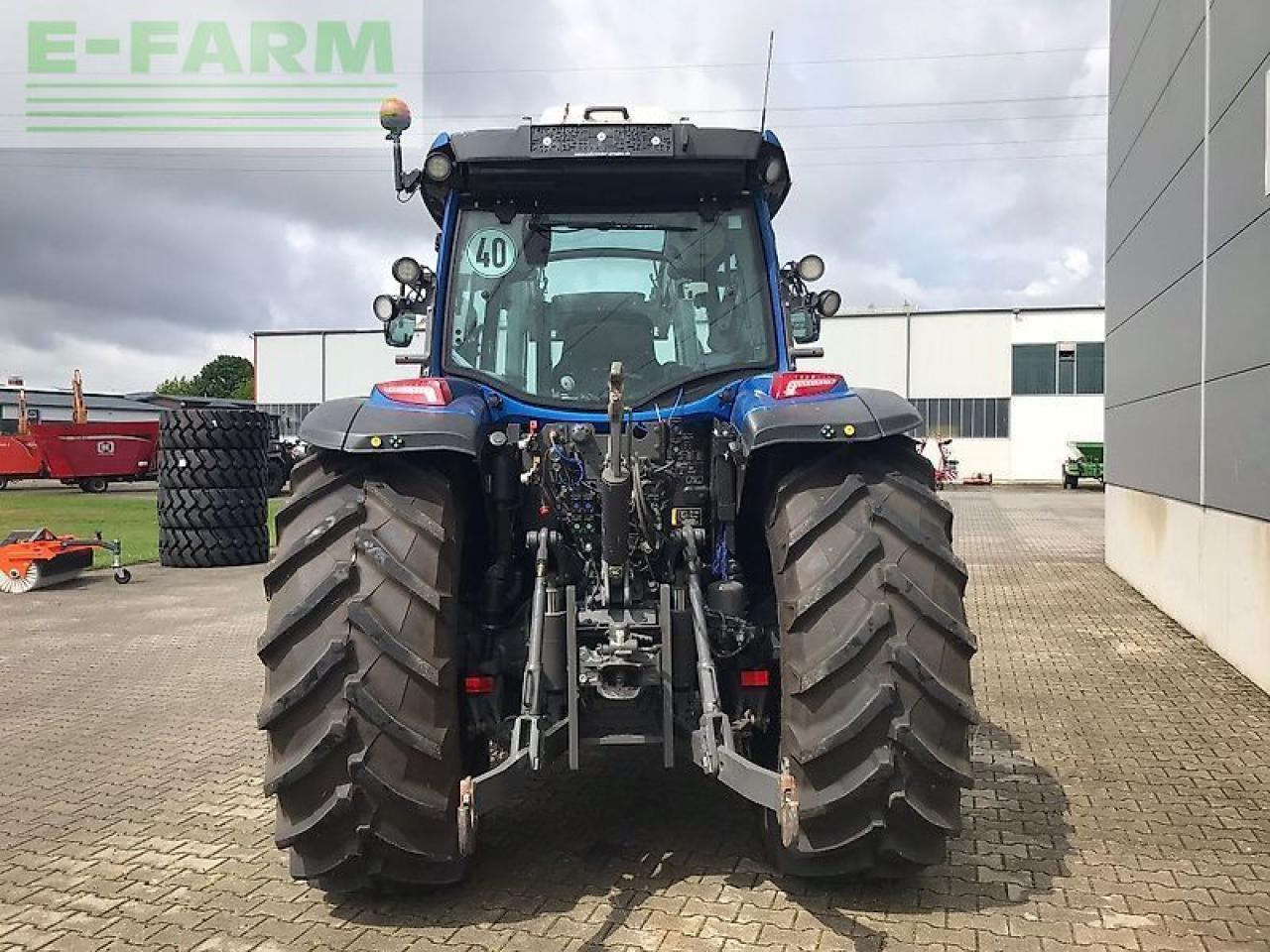 Valtra g135 - Tractor: foto 4 Valtra g135 - Tractor: foto 4