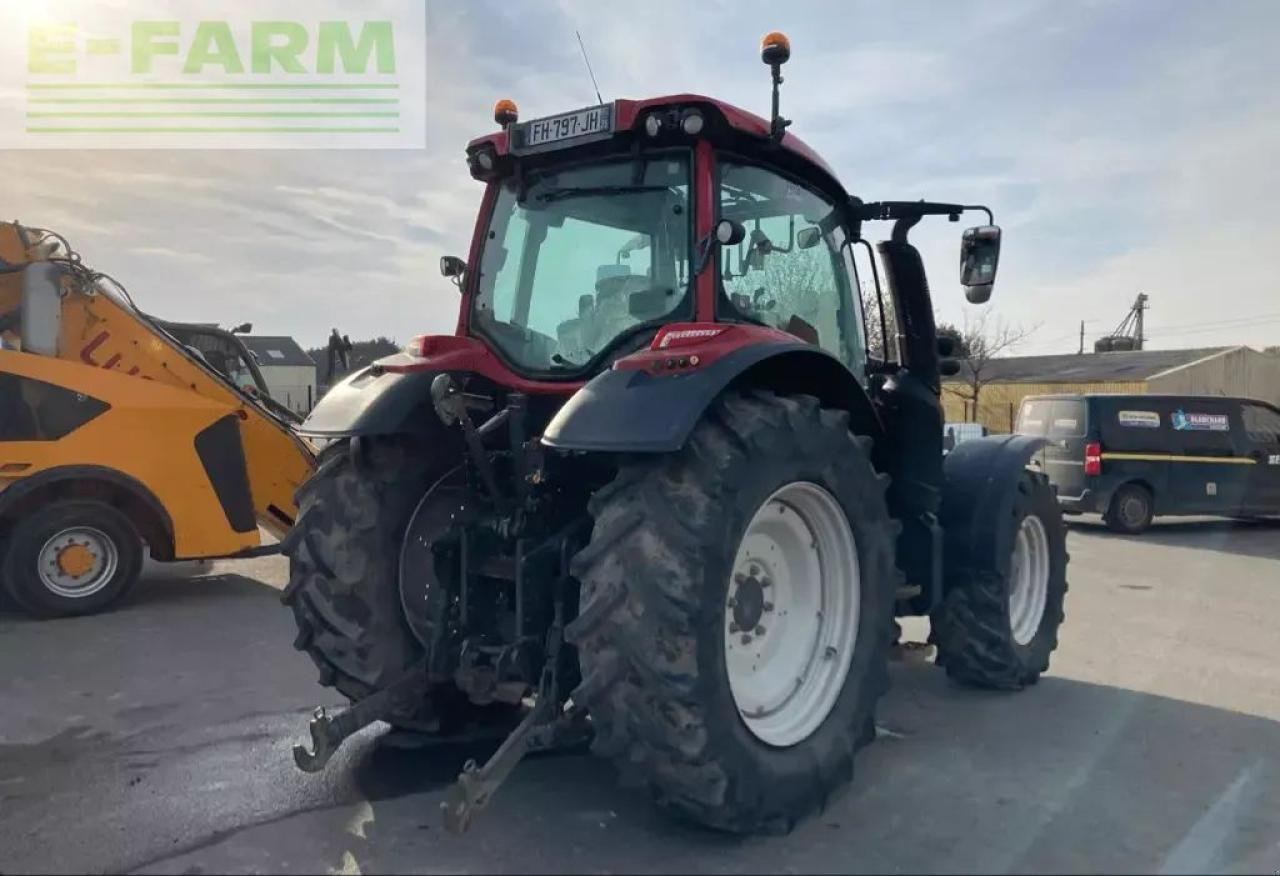 Valtra n 114 - Tractor: foto 2 Valtra n 114 - Tractor: foto 2