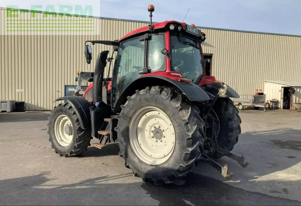 Valtra n 114 - Tractor: foto 4 Valtra n 114 - Tractor: foto 4