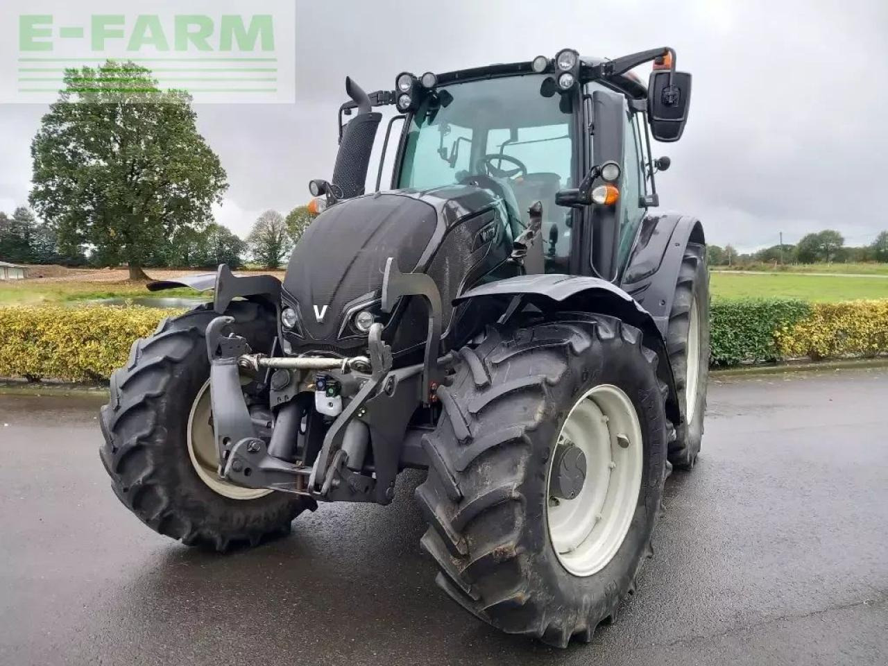Valtra n 134 hitech HiTech - Tractor: foto 1 Valtra n 134 hitech HiTech - Tractor: foto 1