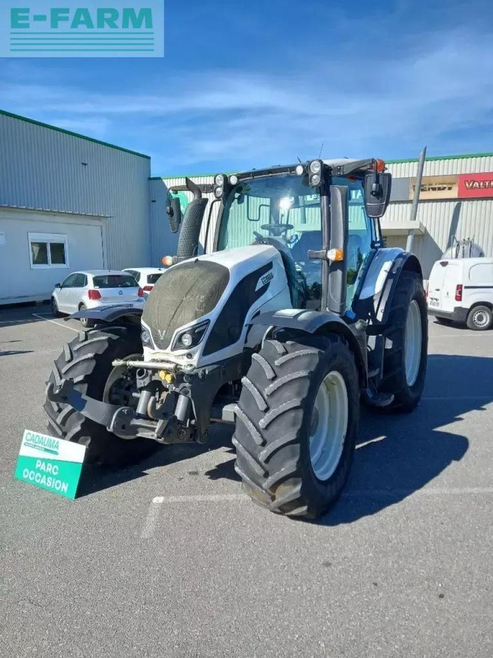 Valtra n 134 hitech HiTech - Tractor: foto 1 Valtra n 134 hitech HiTech - Tractor: foto 1