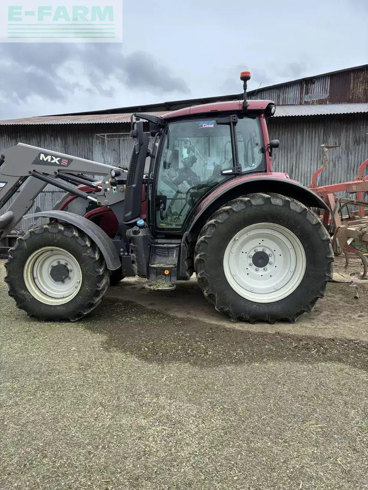 Valtra n135d - Tractor: foto 1 Valtra n135d - Tractor: foto 1