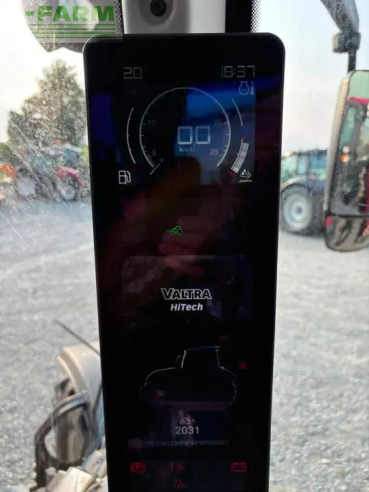 Tractor Valtra n135h: foto 7 Tractor Valtra n135h: foto 7