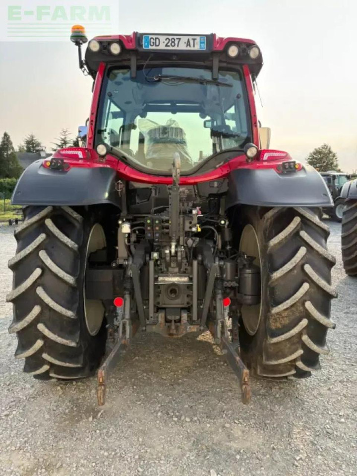 Valtra n135h - Tractor: foto 4 Valtra n135h - Tractor: foto 4