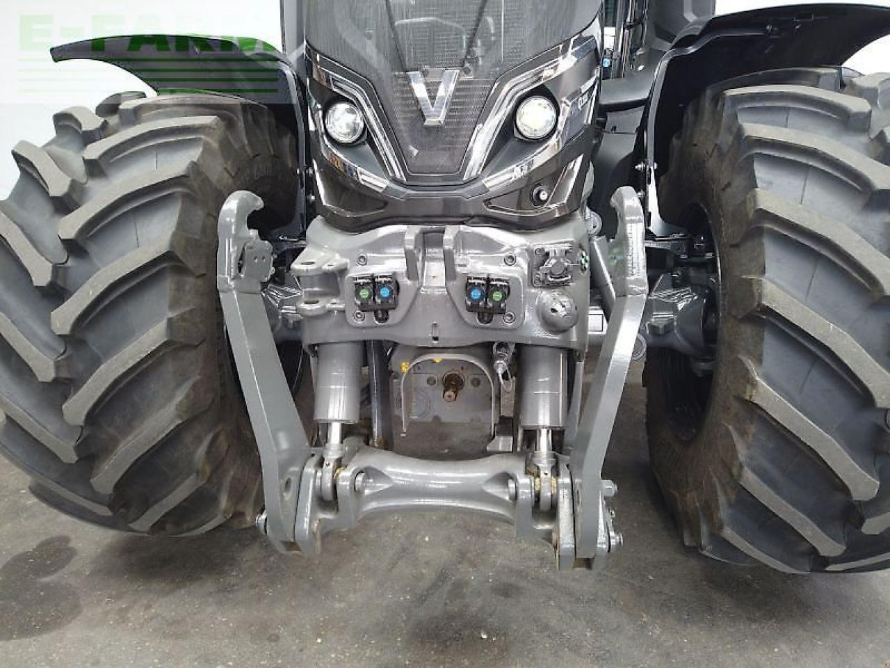 Valtra q305 - Tractor: foto 3 Valtra q305 - Tractor: foto 3