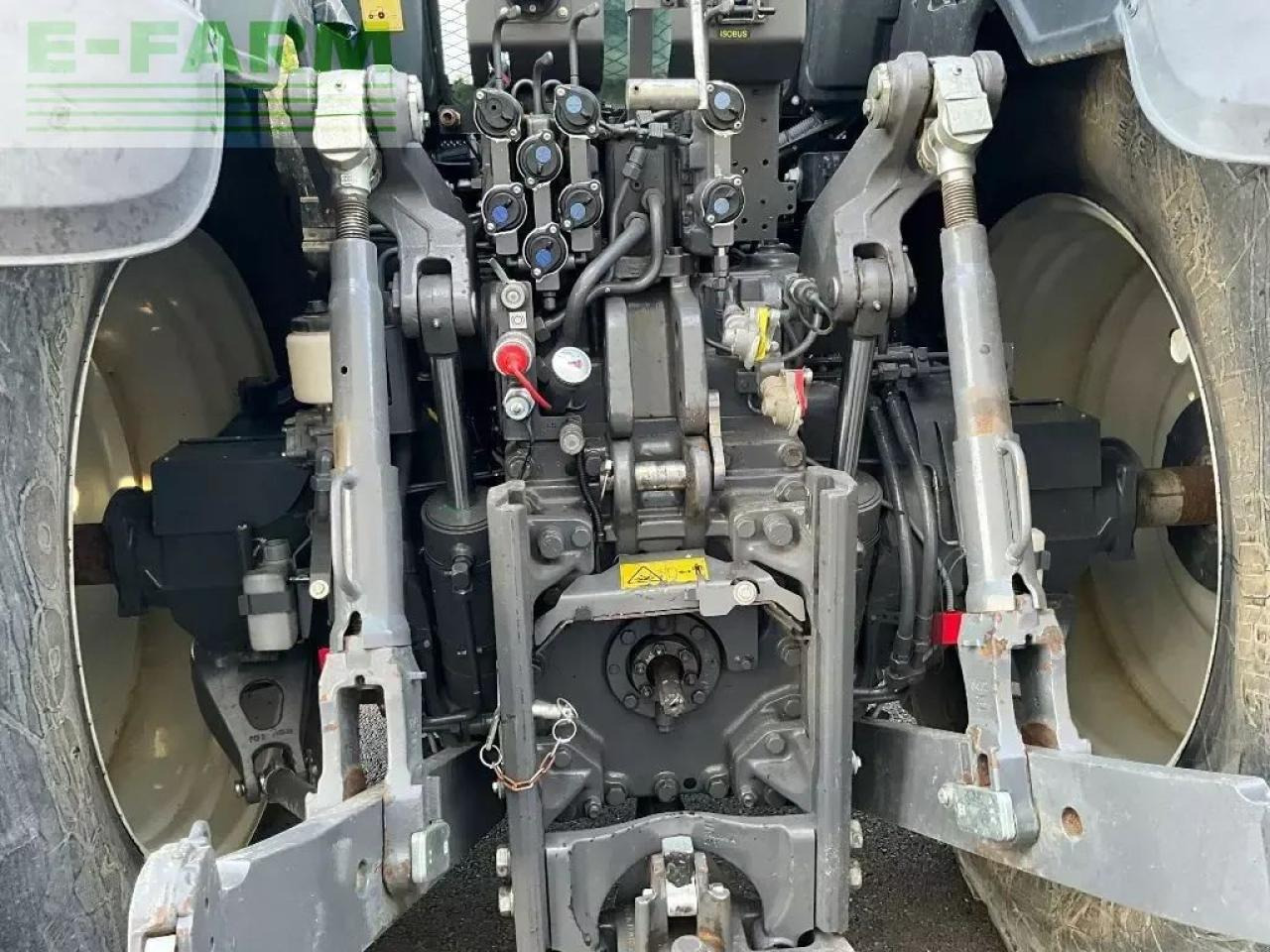 Valtra s 294 smarttouch - Tractor: foto 5 Valtra s 294 smarttouch - Tractor: foto 5