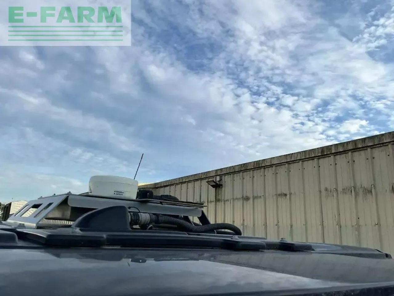 Valtra s324 - Tractor: foto 4 Valtra s324 - Tractor: foto 4