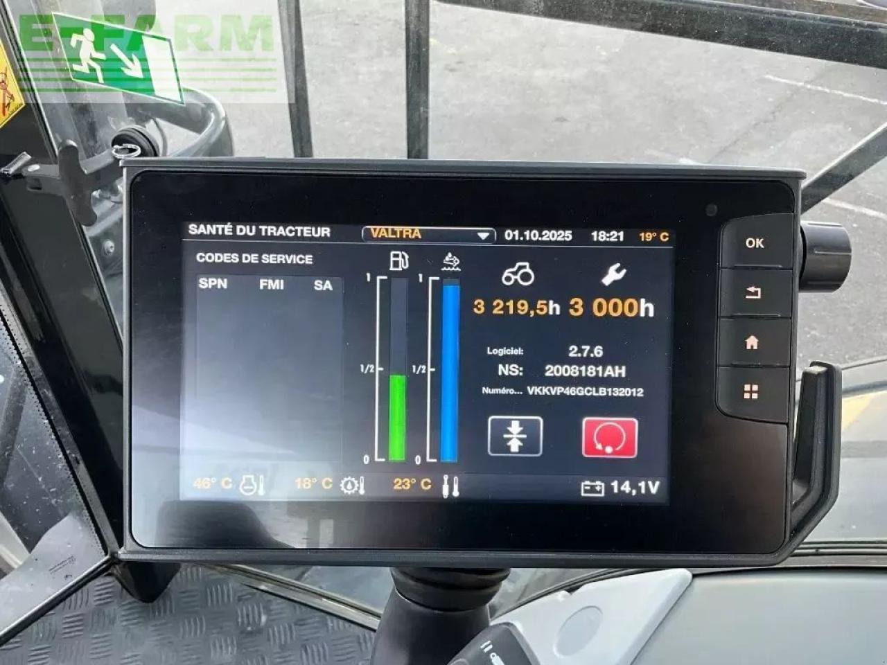 Valtra s324 - Tractor: foto 2 Valtra s324 - Tractor: foto 2