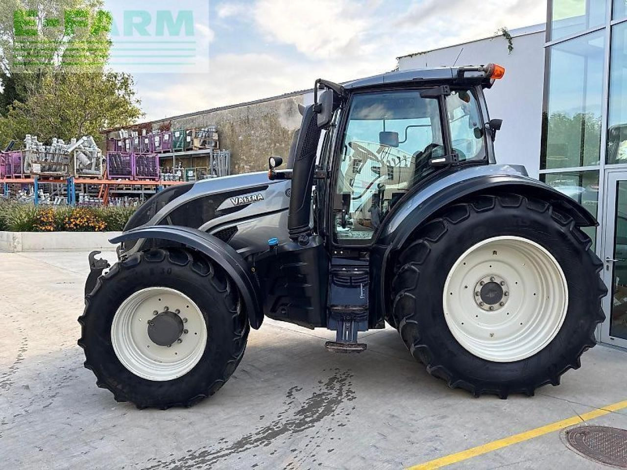 Valtra t 174e active Active - Tractor: foto 3 Valtra t 174e active Active - Tractor: foto 3