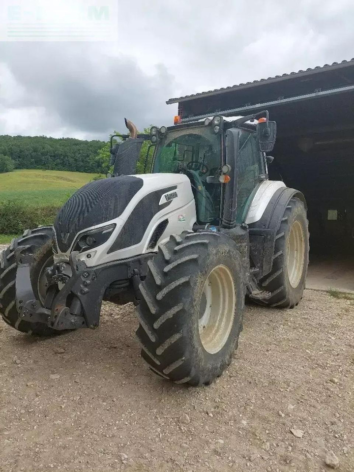 Valtra t 174e d smarttouch - Tractor: foto 1 Valtra t 174e d smarttouch - Tractor: foto 1
