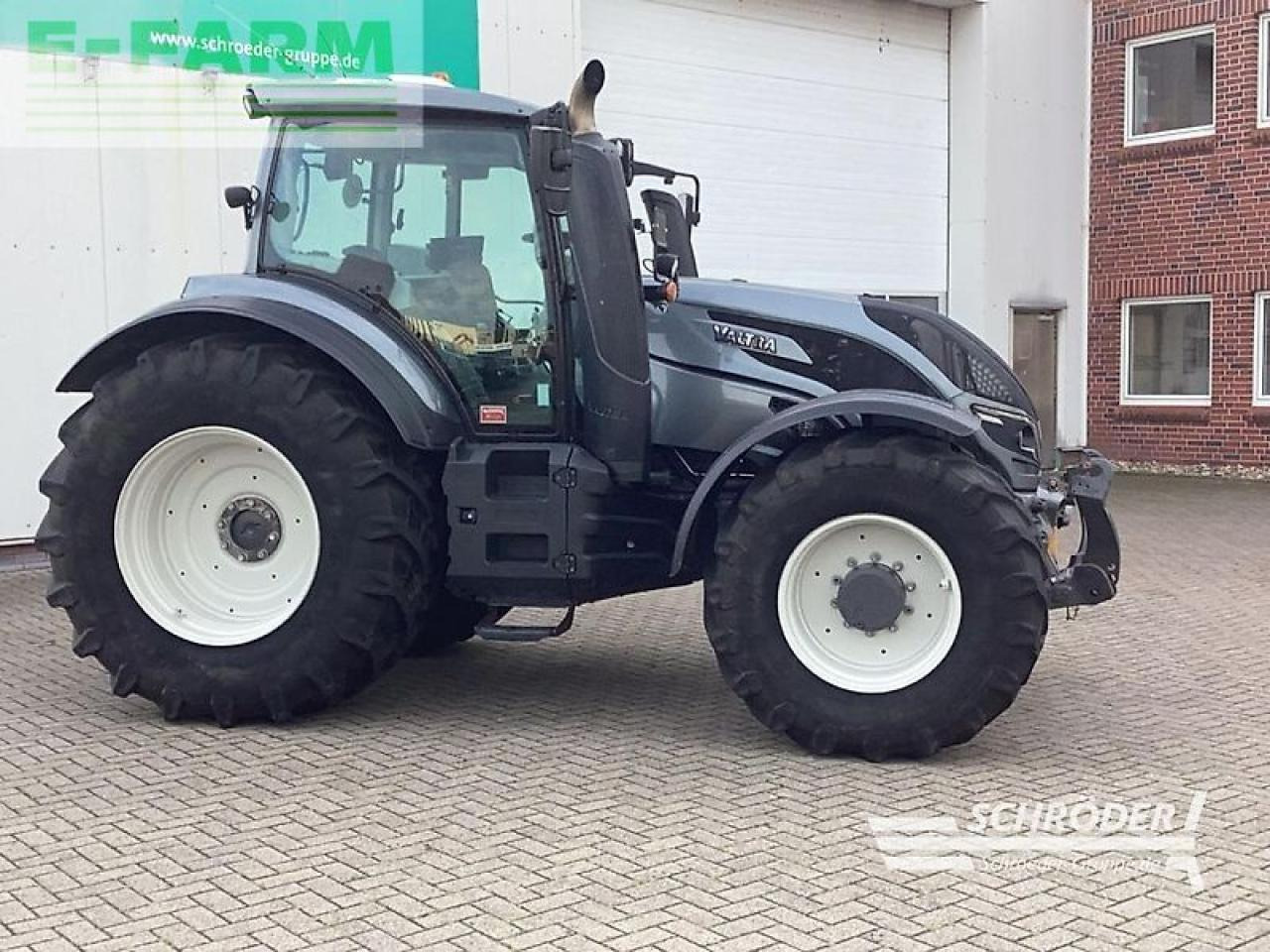 Valtra t 214 d smarttouch - Tractor: foto 2 Valtra t 214 d smarttouch - Tractor: foto 2