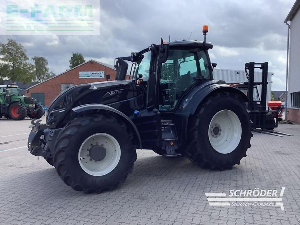 Valtra t 214 d smarttouch | rtk | unlimited - Tractor: foto 2 Valtra t 214 d smarttouch | rtk | unlimited - Tractor: foto 2