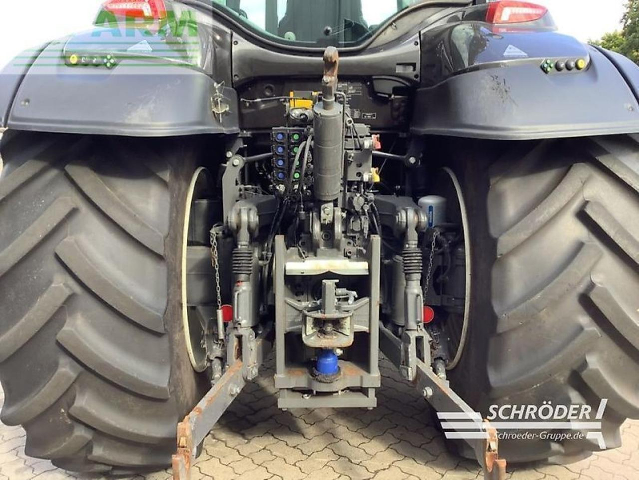 Valtra t 214 d smarttouch | rtk | unlimited - Tractor: foto 5 Valtra t 214 d smarttouch | rtk | unlimited - Tractor: foto 5