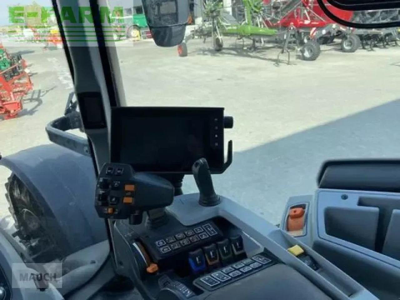 Tractor Valtra t 214 direct Direct: foto 9 Tractor Valtra t 214 direct Direct: foto 9