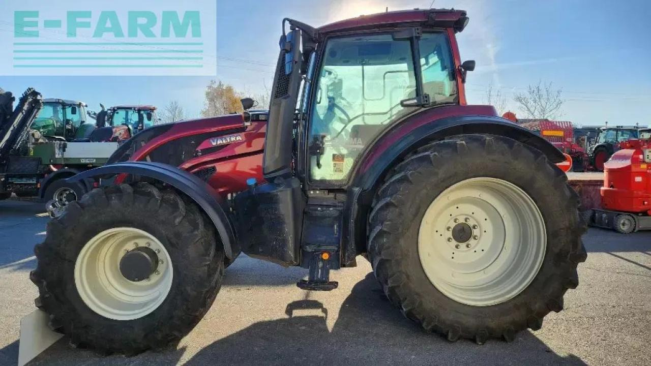 Valtra t 214 direct smarttouch Direct - Tractor: foto 3 Valtra t 214 direct smarttouch Direct - Tractor: foto 3