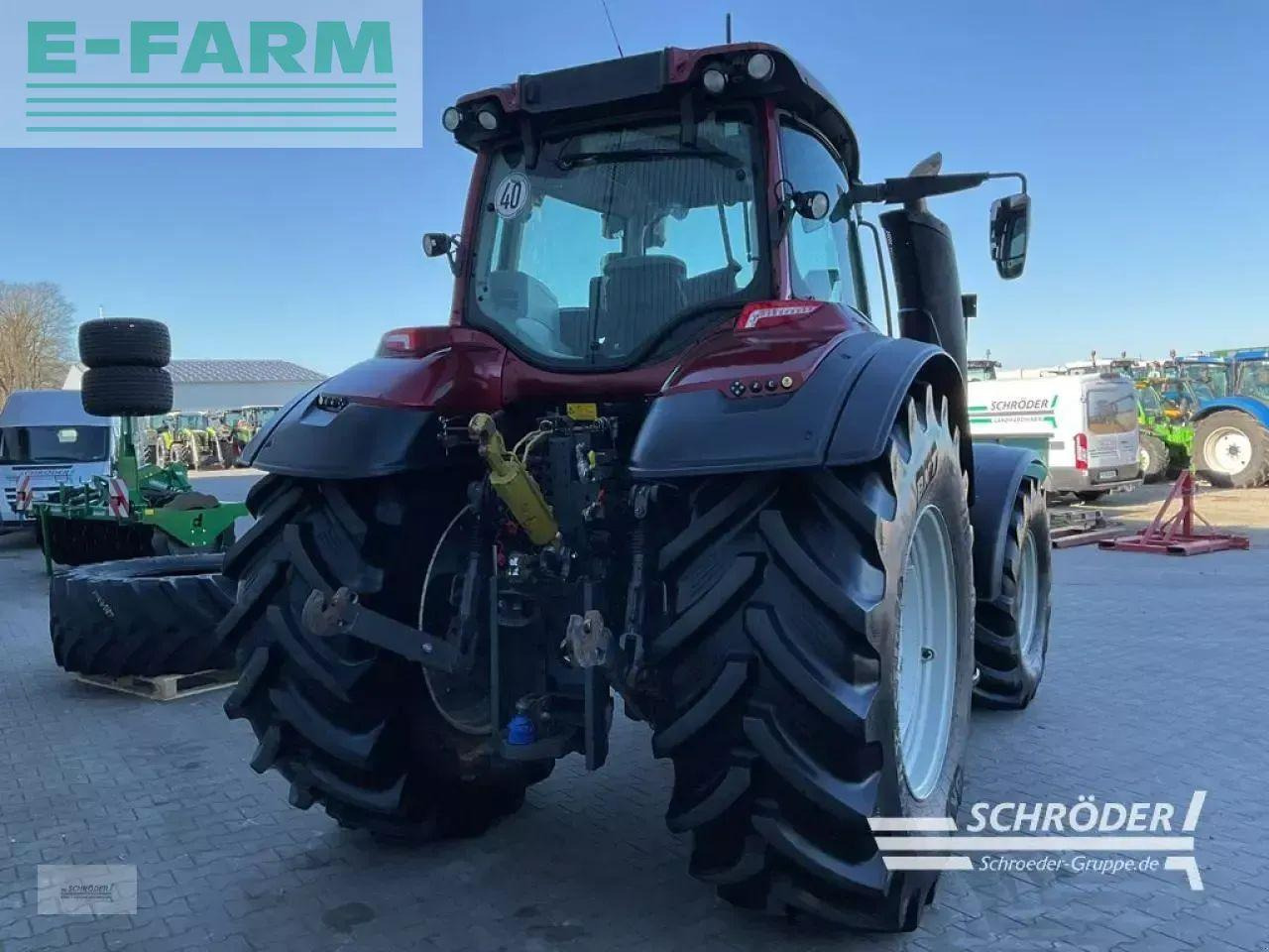 Valtra t 254 v smarttouch - Tractor: foto 4 Valtra t 254 v smarttouch - Tractor: foto 4