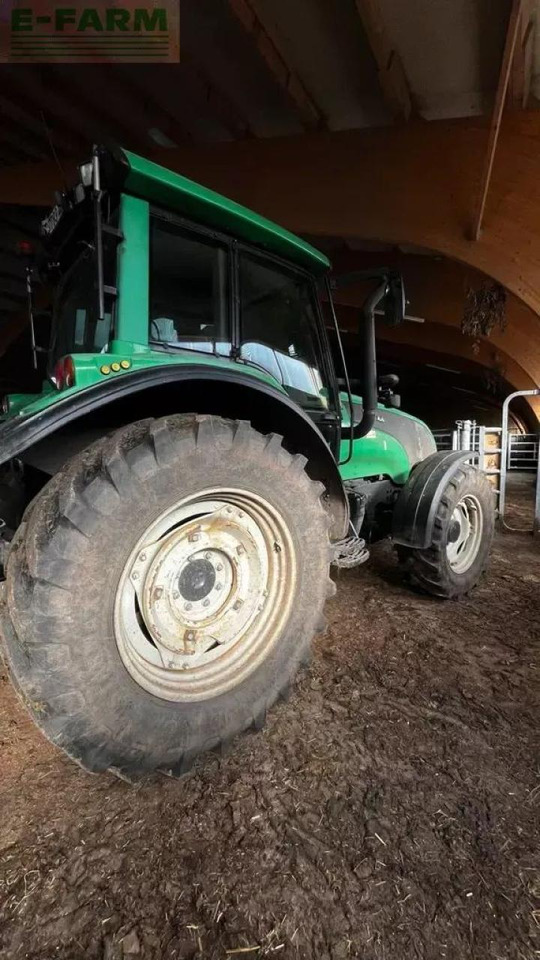 Valtra t120 - Tractor: foto 3 Valtra t120 - Tractor: foto 3