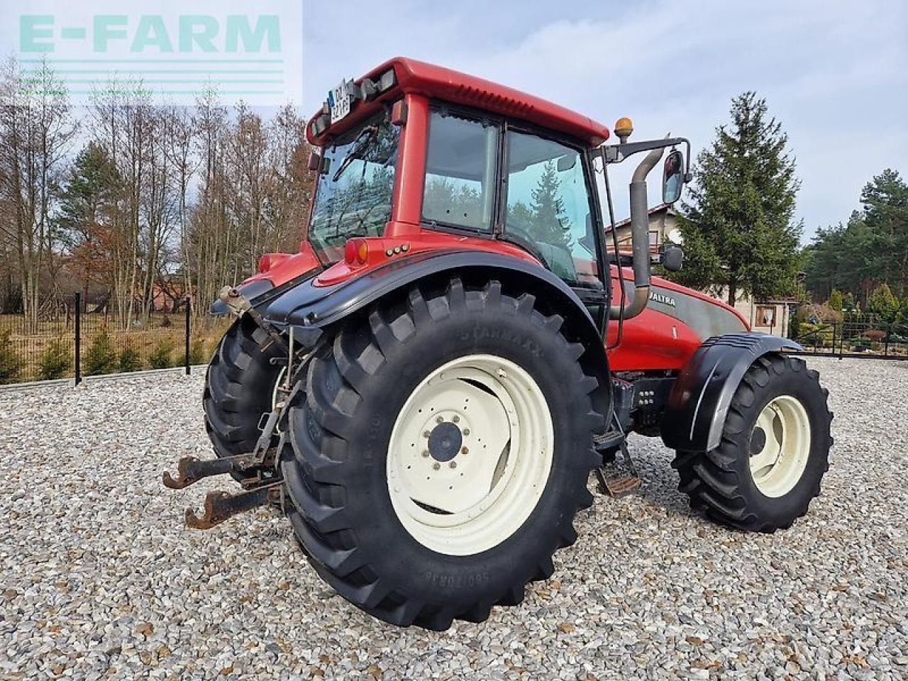 Valtra t120 - Tractor: foto 5 Valtra t120 - Tractor: foto 5