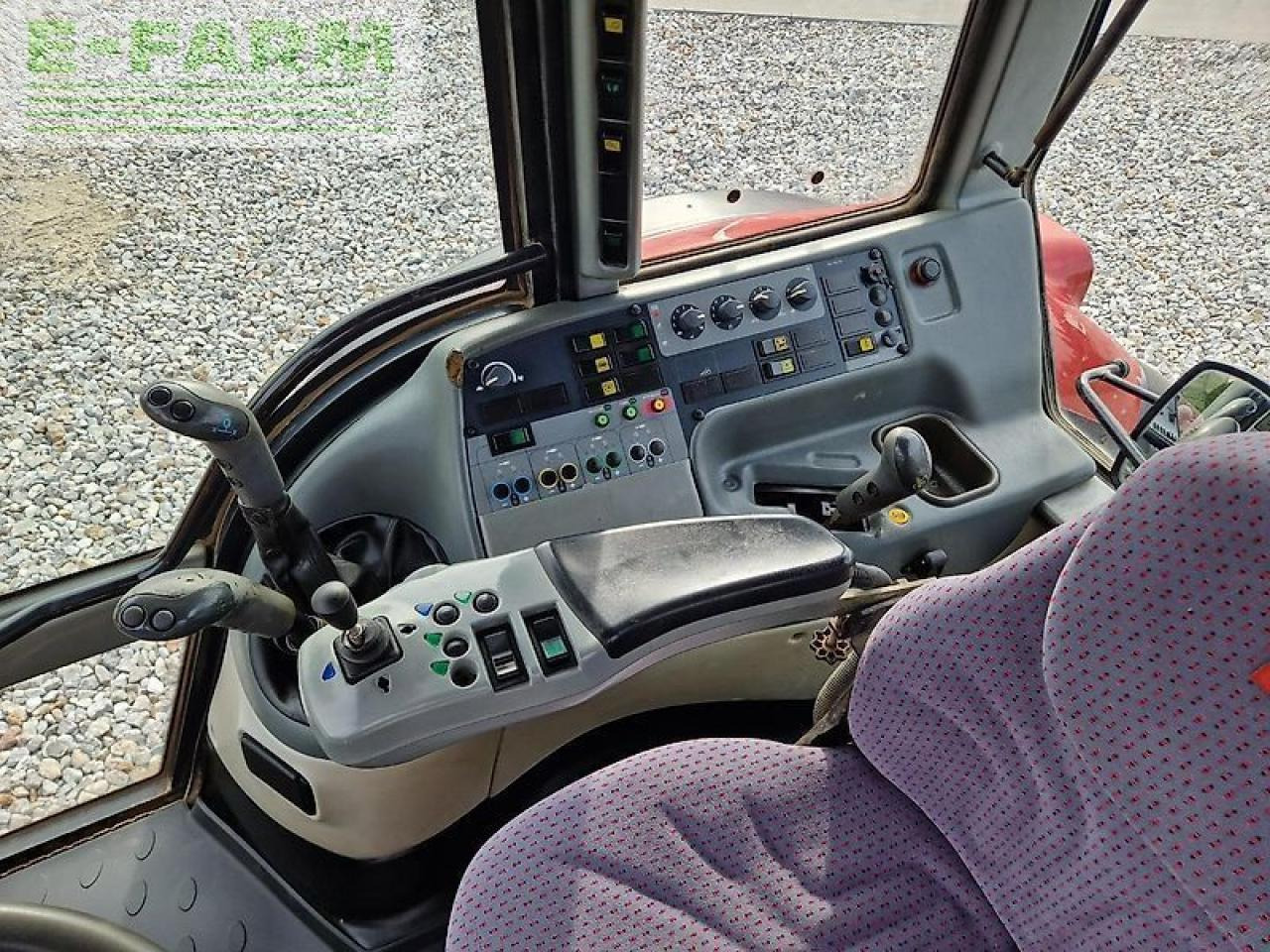 Tractor Valtra t120: foto 8 Tractor Valtra t120: foto 8