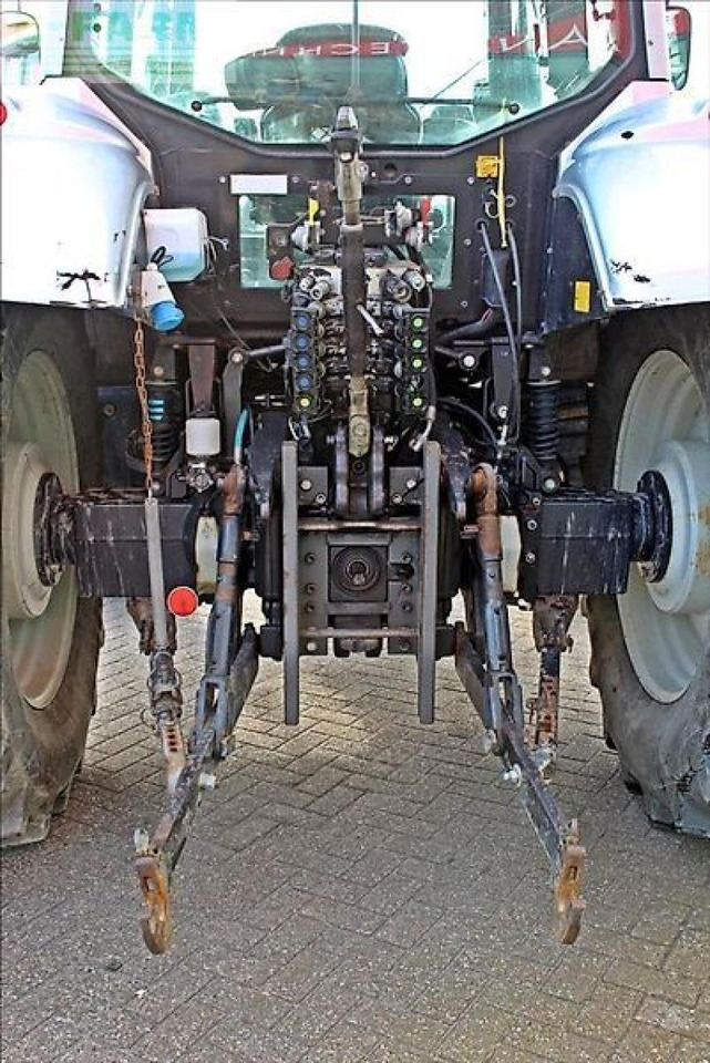 Tractor Valtra t132 versu Versu: foto 12