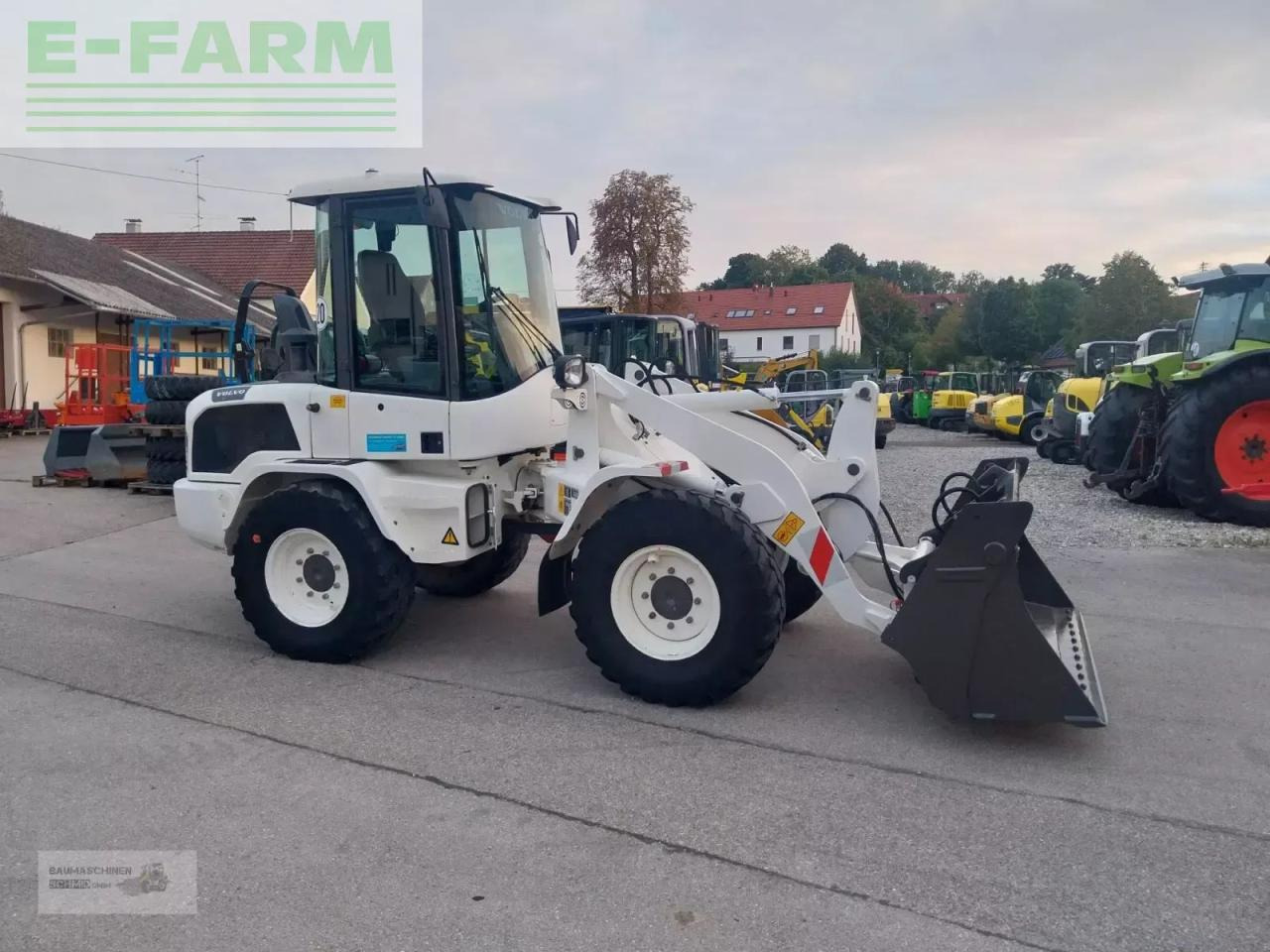 Volvo l 30g - Miniexcavadora: foto 3 Volvo l 30g - Miniexcavadora: foto 3