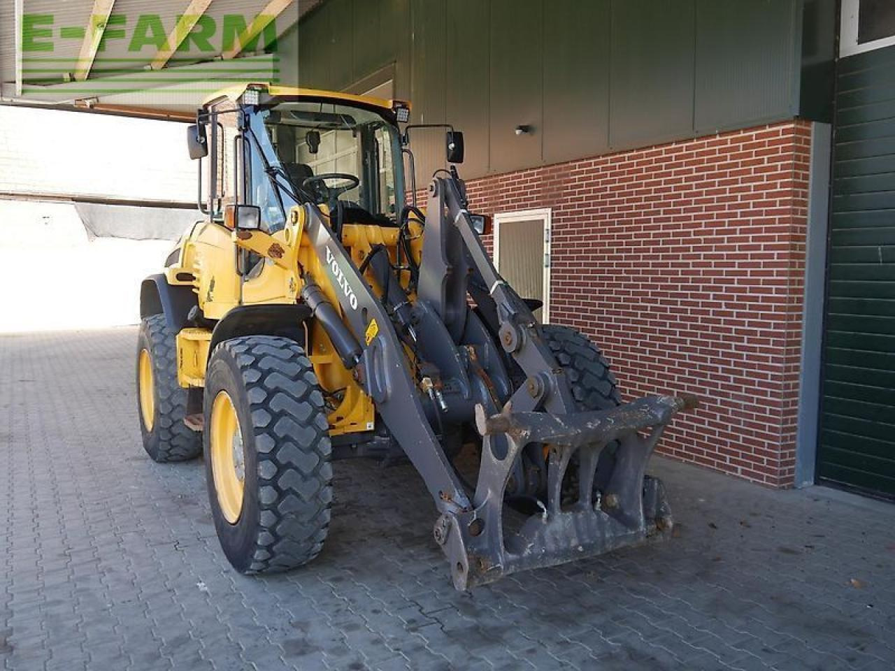 Volvo l45f - Miniexcavadora: foto 2 Volvo l45f - Miniexcavadora: foto 2