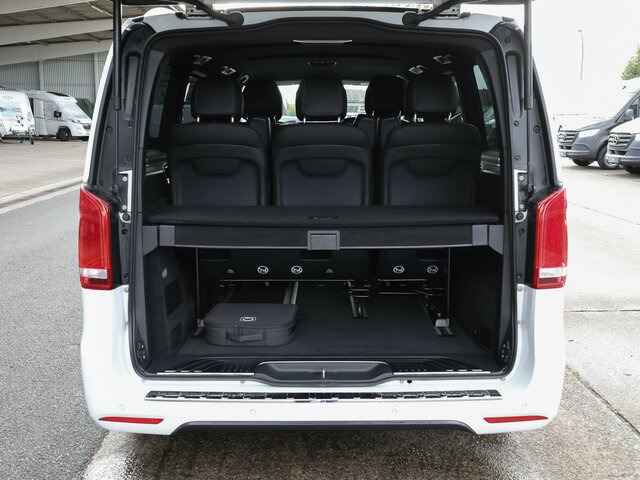 MERCEDES-BENZ EQV 300 Avantgarde,lang,7Sitze,2xSchiebetür,LED... - Minibús, Autobús eléctrico: foto 2 MERCEDES-BENZ EQV 300 Avantgarde,lang,7Sitze,2xSchiebetür,LED... - Minibús, Autobús eléctrico: foto 2