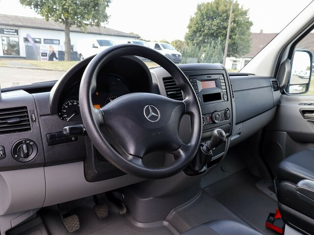 MERCEDES-BENZ Sprinter 316CDI DOKA,Allrad,AHK,Standhzg. - Furgoneta con lona, Furgoneta combi: foto 4 MERCEDES-BENZ Sprinter 316CDI DOKA,Allrad,AHK,Standhzg. - Furgoneta con lona, Furgoneta combi: foto 4