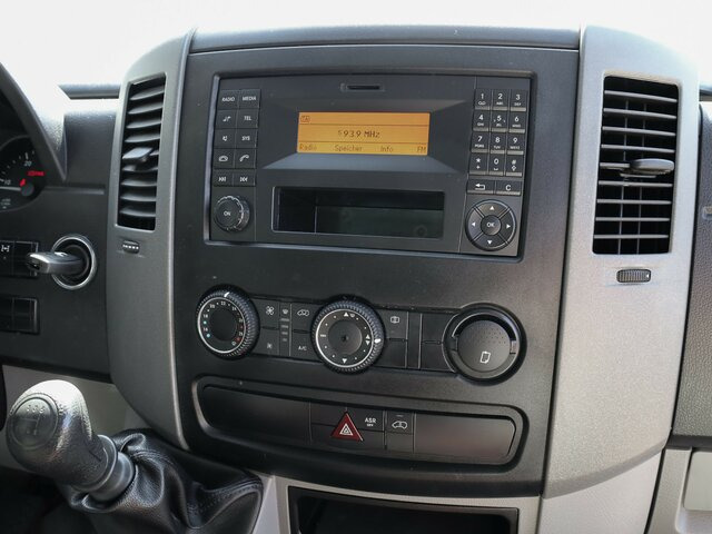 MERCEDES-BENZ Sprinter 316CDI DOKA,Allrad,Klima,Standhzg. - Furgoneta con lona, Furgoneta combi: foto 5 MERCEDES-BENZ Sprinter 316CDI DOKA,Allrad,Klima,Standhzg. - Furgoneta con lona, Furgoneta combi: foto 5