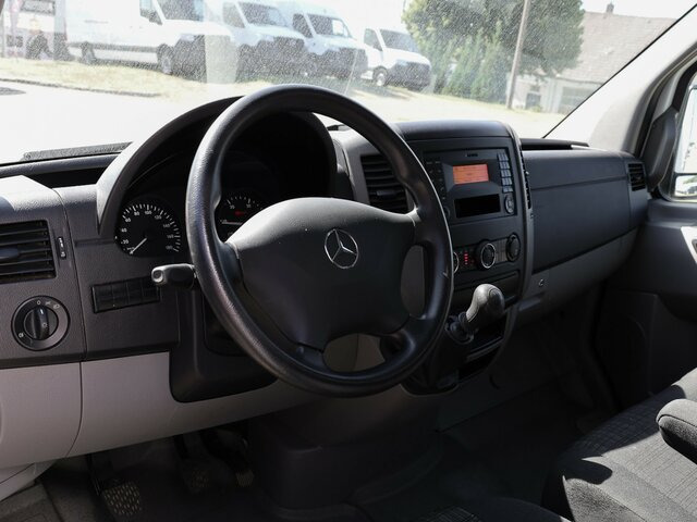 MERCEDES-BENZ Sprinter 316CDI Pritsche,Allrad,Klima - Furgoneta con lona: foto 4 MERCEDES-BENZ Sprinter 316CDI Pritsche,Allrad,Klima - Furgoneta con lona: foto 4