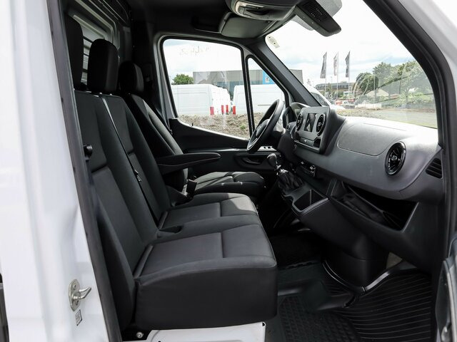 MERCEDES-BENZ Sprinter 317 CDI Kasten,L2H2,MBUX,Kamera - Furgón: foto 3 MERCEDES-BENZ Sprinter 317 CDI Kasten,L2H2,MBUX,Kamera - Furgón: foto 3