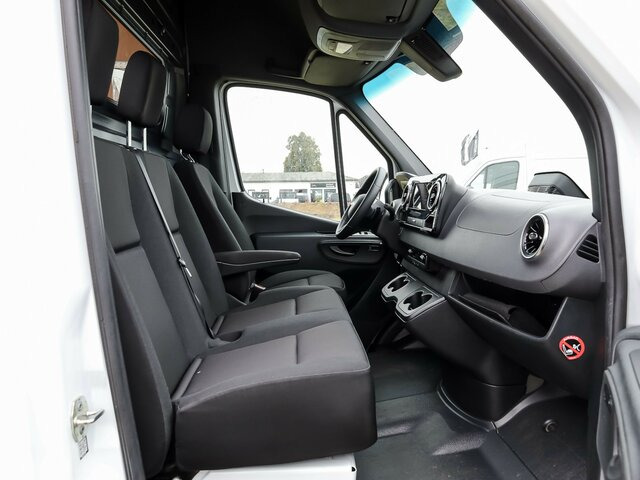 MERCEDES-BENZ Sprinter 317 Maxi,9GTronic,MBUX,Kamera... - Furgón: foto 3 MERCEDES-BENZ Sprinter 317 Maxi,9GTronic,MBUX,Kamera... - Furgón: foto 3