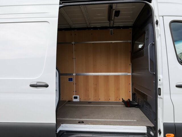 MERCEDES-BENZ Sprinter 317 Maxi,9GTronic,MBUX,Kamera... - Furgón: foto 2 MERCEDES-BENZ Sprinter 317 Maxi,9GTronic,MBUX,Kamera... - Furgón: foto 2