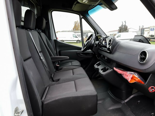 MERCEDES-BENZ Sprinter 317 Maxi,9GTronic,MBUX,Kamera... - Furgón: foto 3 MERCEDES-BENZ Sprinter 317 Maxi,9GTronic,MBUX,Kamera... - Furgón: foto 3