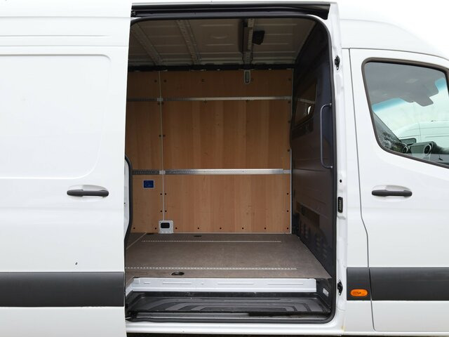 MERCEDES-BENZ Sprinter 317 Maxi,9GTronic,MBUX,Kamera... - Furgón: foto 2 MERCEDES-BENZ Sprinter 317 Maxi,9GTronic,MBUX,Kamera... - Furgón: foto 2